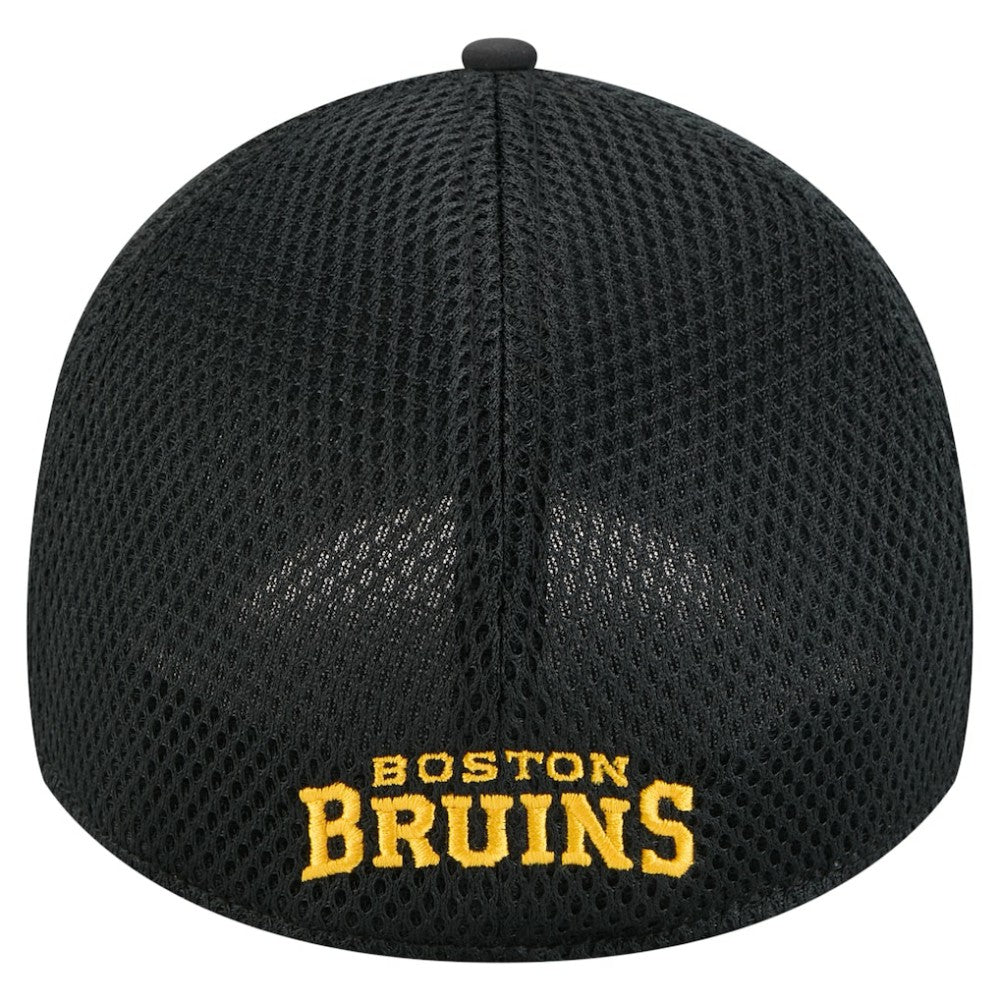 Boston Bruins New Era Linear Featherweight 39THIRTY Flex Hat Black