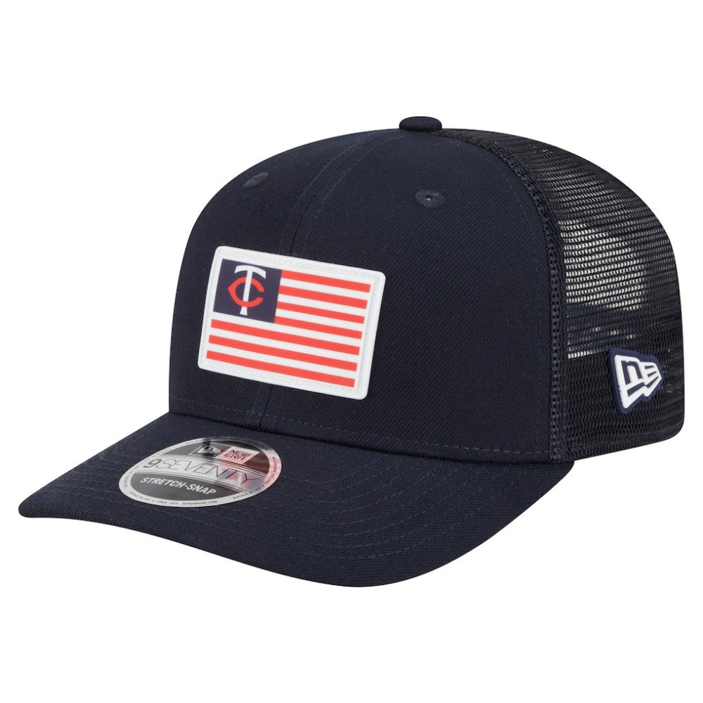 Minnesota Twins Flag 9SEVENTY Stretch-Snap Hat Navy | New Era