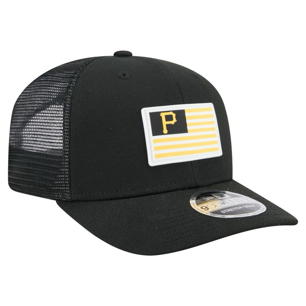 Pittsburgh Pirates Flag 9SEVENTY Stretch-Snap Hat Black | New Era