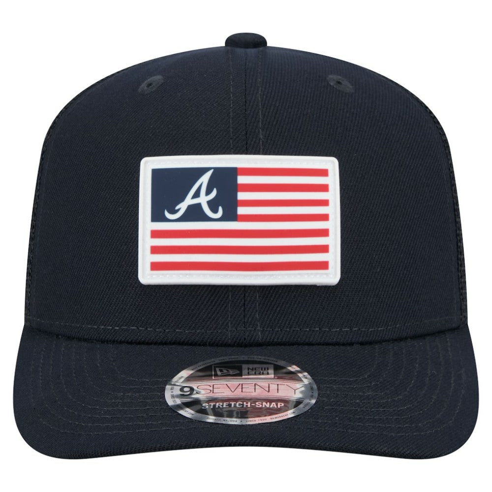 Atlanta Braves Flag 9SEVENTY Stretch-Snap Hat Navy | New Era