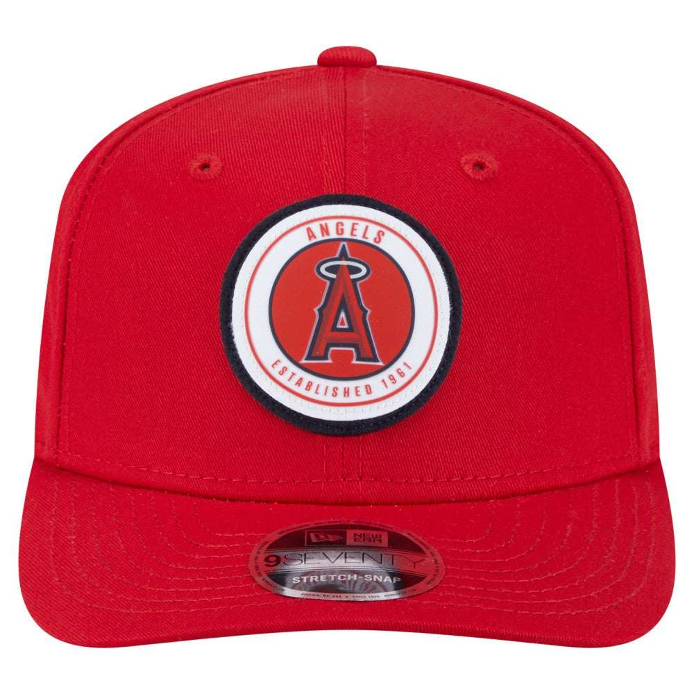 Los Angeles Angels Circle Patch 9SEVENTY Stretch-Snap Hat Red | New Era