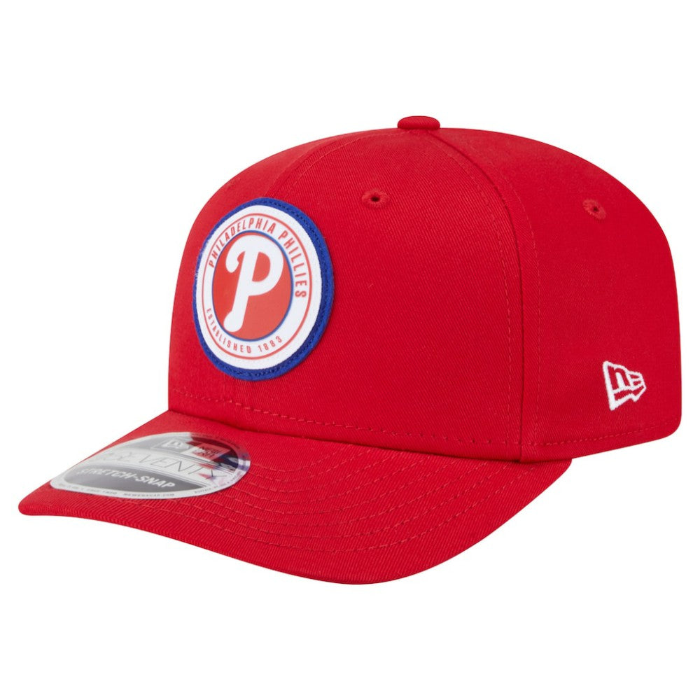 Philadelphia Phillies Circle Patch 9SEVENTY Stretch-Snap Hat Red | New Era