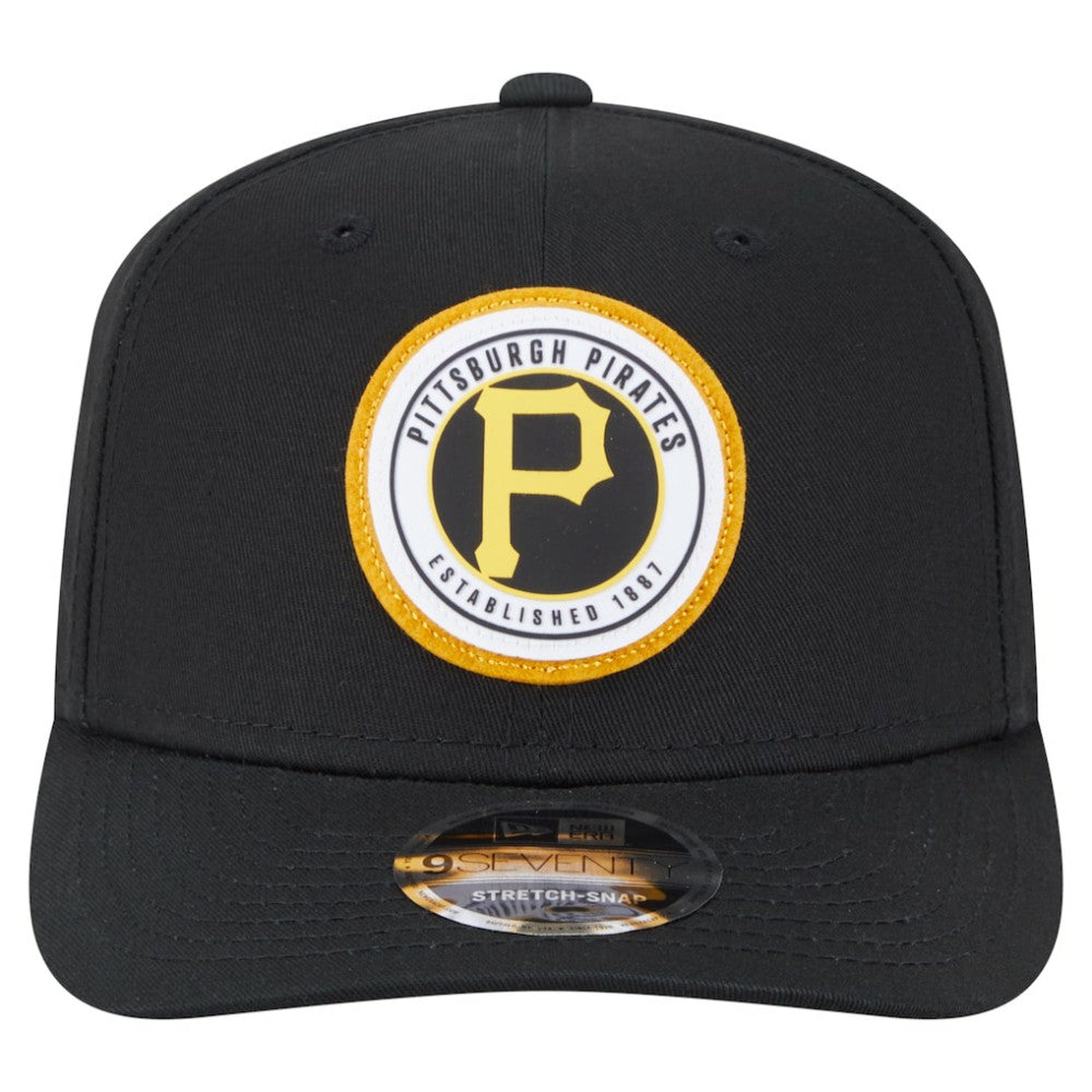 Pittsburgh Pirates Circle Patch 9SEVENTY Stretch-Snap Hat Black | New Era