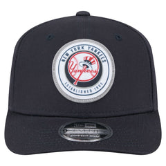 New York Yankees Circle Patch 9SEVENTY Stretch-Snap Hat Navy | New Era