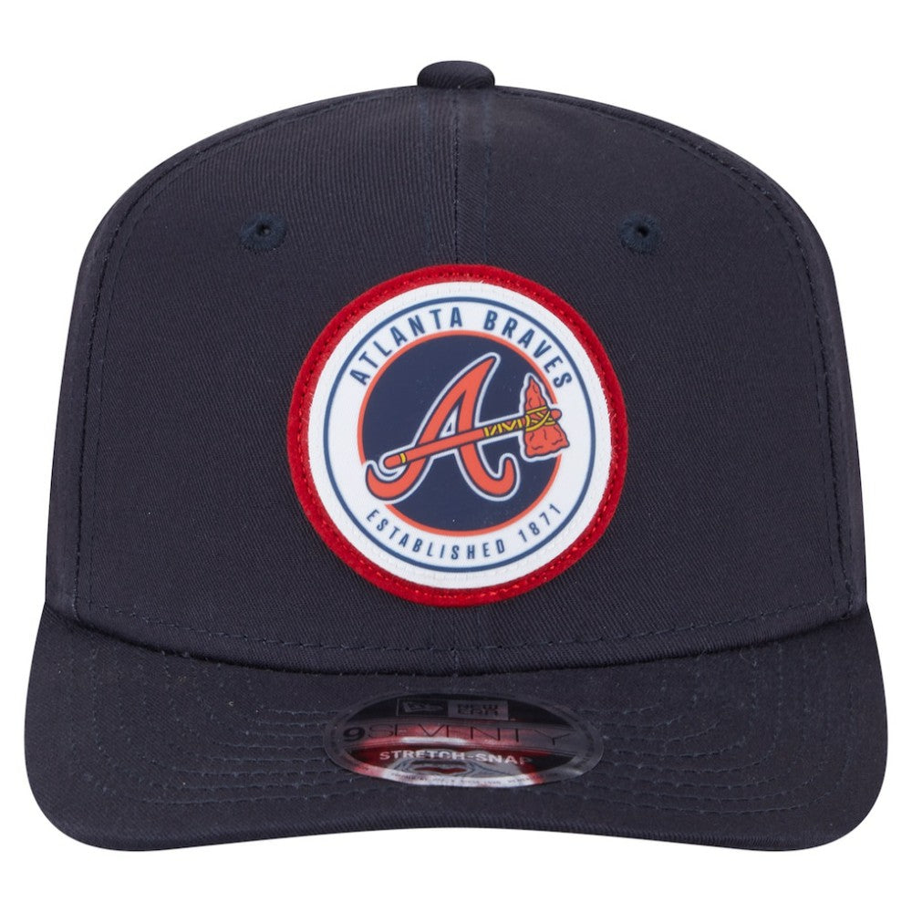 Atlanta Braves Circle Patch 9SEVENTY Stretch-Snap Hat Navy | New Era