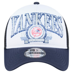 New York Yankees Distressed 9FORTY A-Frame Adjustable Trucker Hat Navy | New Era
