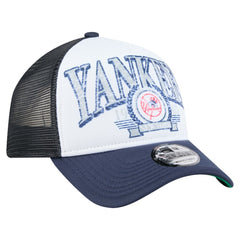New York Yankees Distressed 9FORTY A-Frame Adjustable Trucker Hat Navy | New Era
