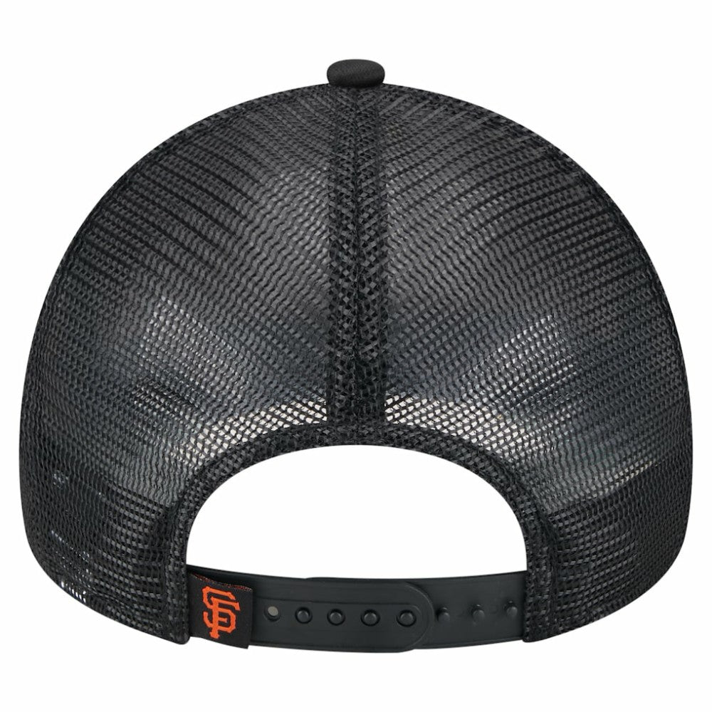 San Francisco Giants Distressed 9FORTY A-Frame Adjustable Trucker Hat Black | New Era