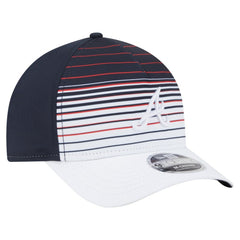 Atlanta Braves Gradient 9FORTY M-Crown Adjustable Hat Navy | New Era