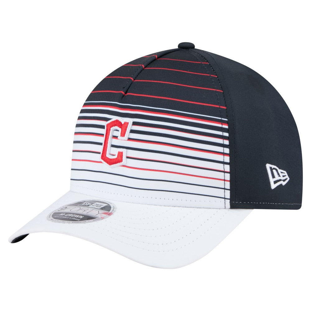 Cleveland Guardians Gradient 9FORTY M-Crown Adjustable Hat Navy | New Era