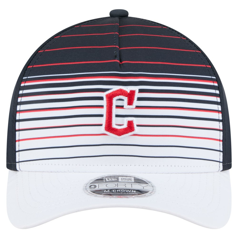 Cleveland Guardians Gradient 9FORTY M-Crown Adjustable Hat Navy | New Era