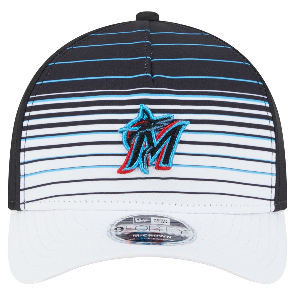Miami Marlins Gradient 9FORTY M-Crown Adjustable Hat Black | New Era