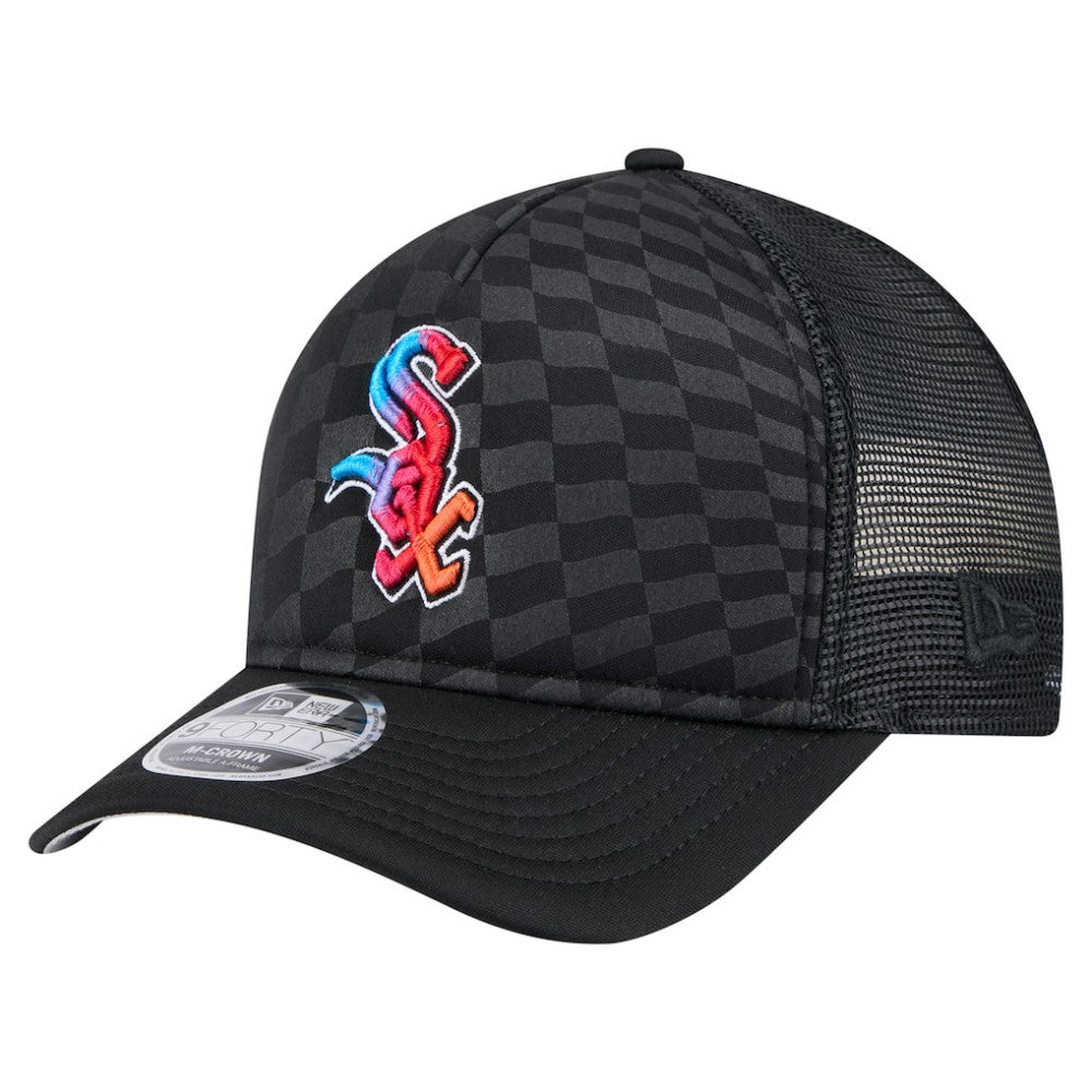 Chicago White Sox Gradient 9FORTY A-Frame M-Crown Trucker Adjustable Hat Black | New Era