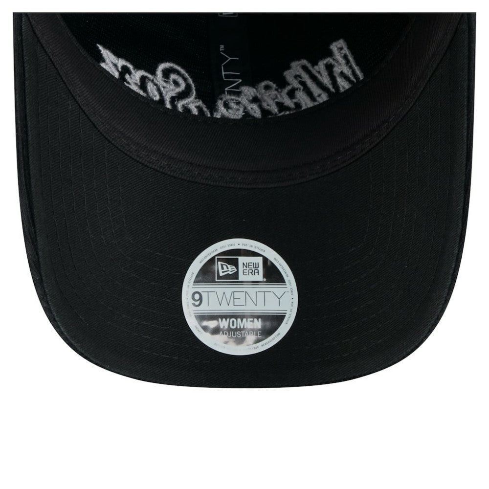 Chicago White Sox Women's Corduroy 9TWENTY Adjustable Hat Black | New Era