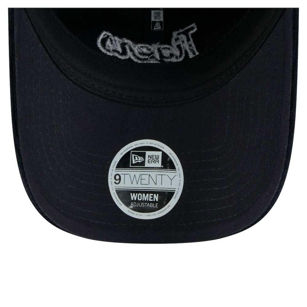 Detroit Tigers Women's Corduroy 9TWENTY Adjustable Hat Navy | New Era