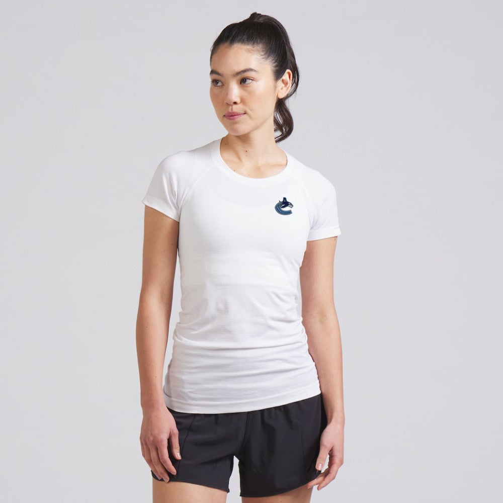 Vancouver Canucks lululemon Women's Swiftly Tech Short-Sleeve Shirt 2.0 White