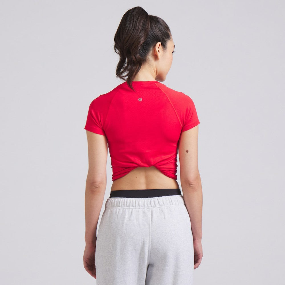 Chicago Blackhawks lululemon Women's Swiftly Tech Short-Sleeve Shirt 2.0 True Red