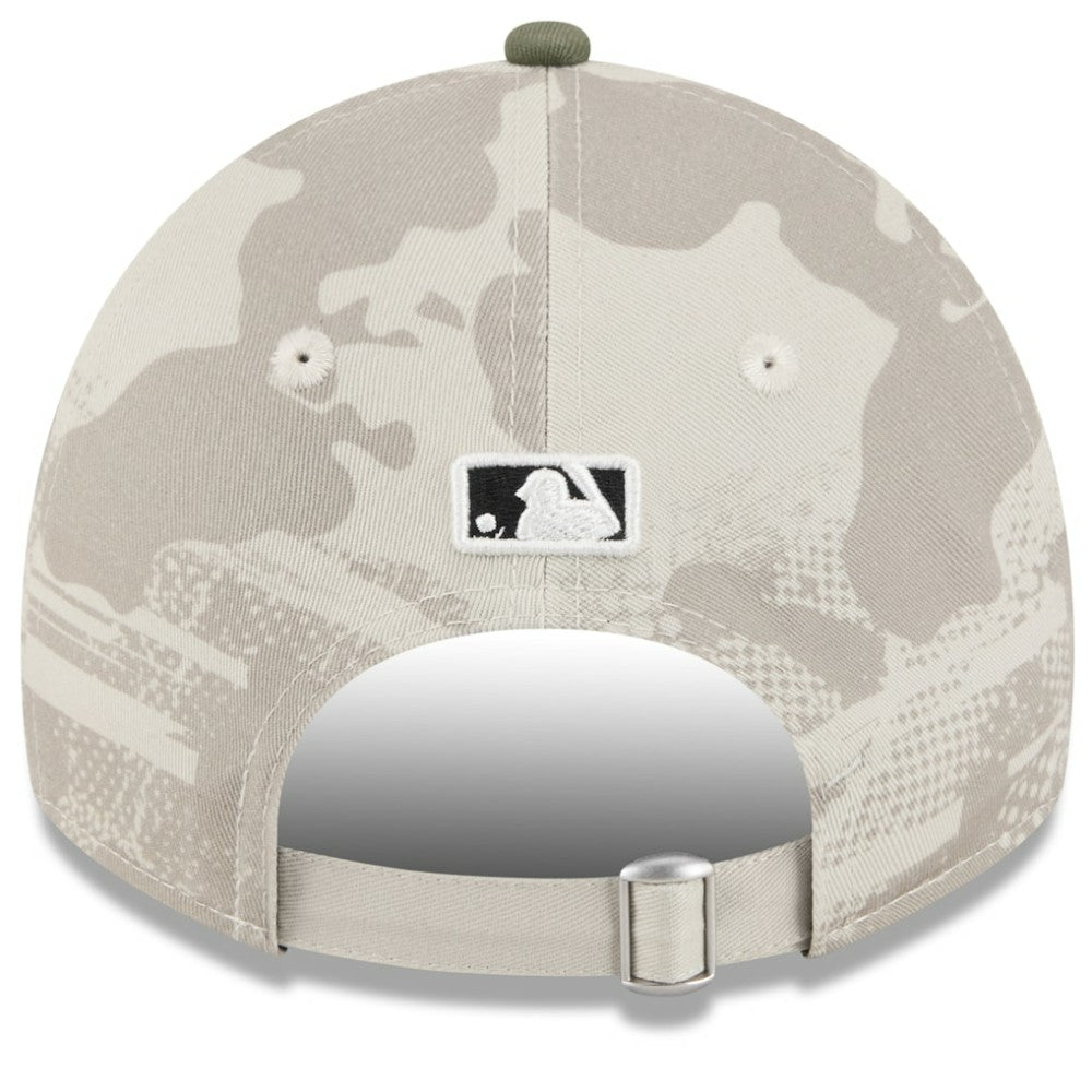 San Francisco Giants Women's 2025 Armed Forces Day 9TWENTY Adjustable Hat Light Beige/Olive | New Era