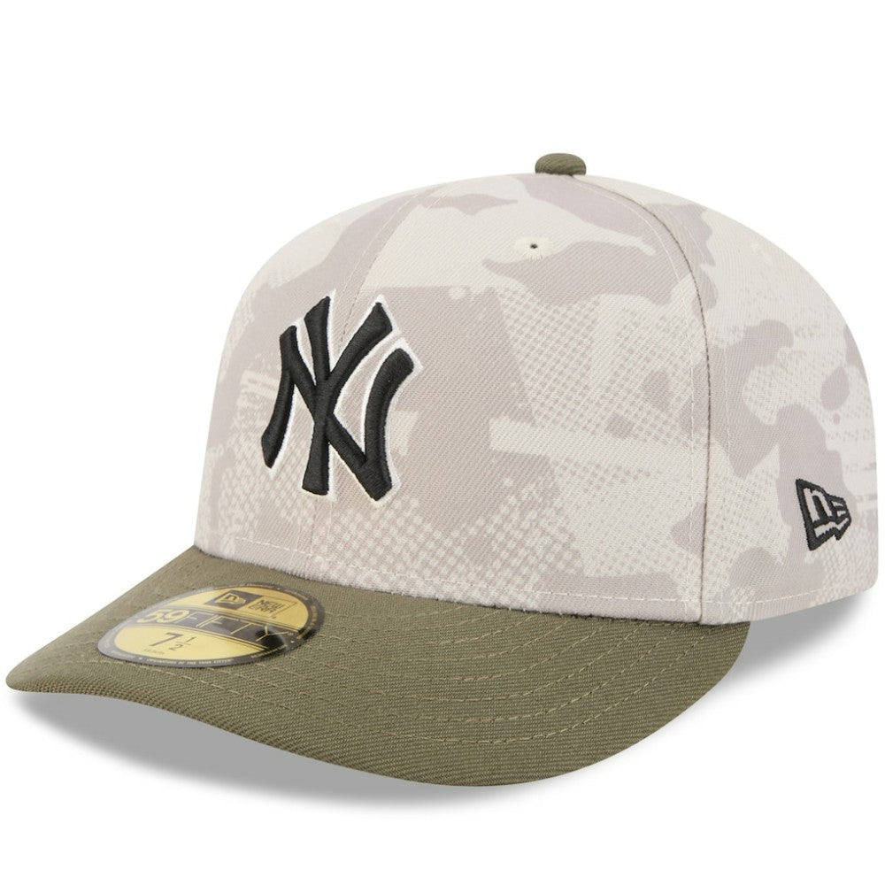 New York Yankees 2025 Armed Forces Day 59FIFTY Fitted Hat Light Beige/Olive | New Era