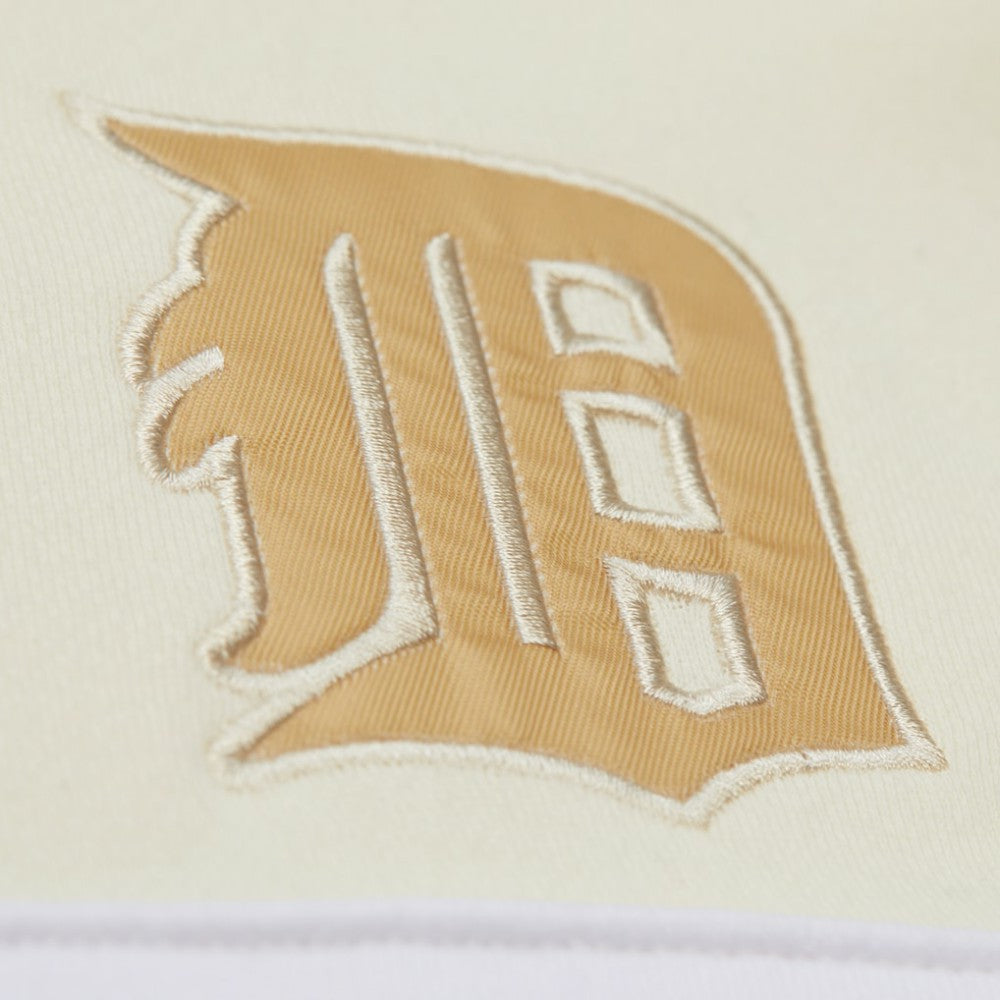 Detroit Tigers Head Coach Pullover Hoodie Tan/Cream | Mitchell & Ness