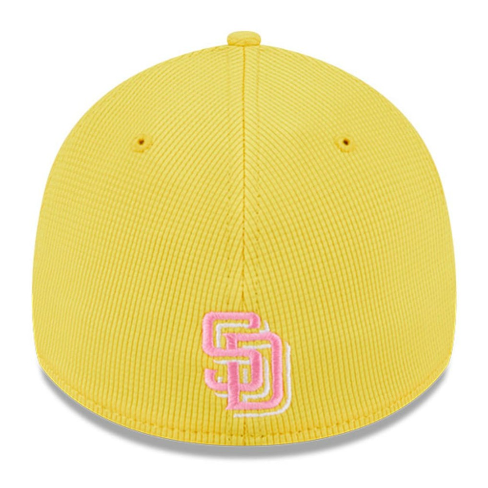 San Diego Padres City Connect Batting Practice 39THIRTY Flex Hat Yellow | New Era