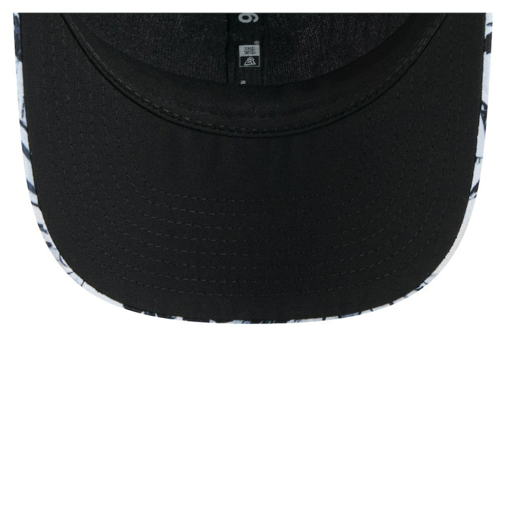 Chicago White Sox Hula Trucker 9SEVENTY Adjustable Hat Black | New Era