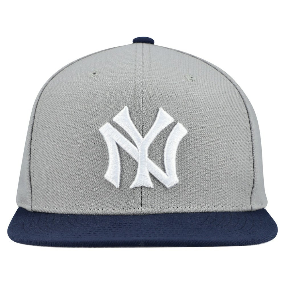 New York Yankees Cooperstown Collection Basic Flip Snapback Hat Gray | Mitchell & Ness