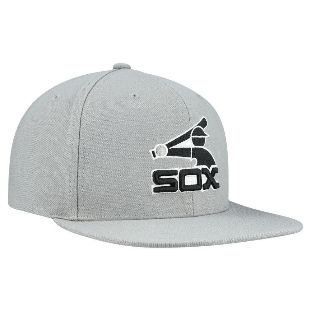 Chicago White Sox Cooperstown Collection Basic Flip Snapback Hat Gray | Mitchell & Ness
