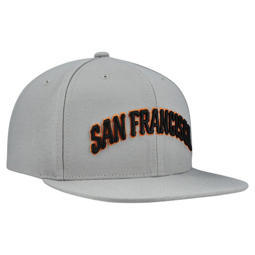San Francisco Giants Cooperstown Collection Basic Flip Snapback Hat Gray | Mitchell & Ness