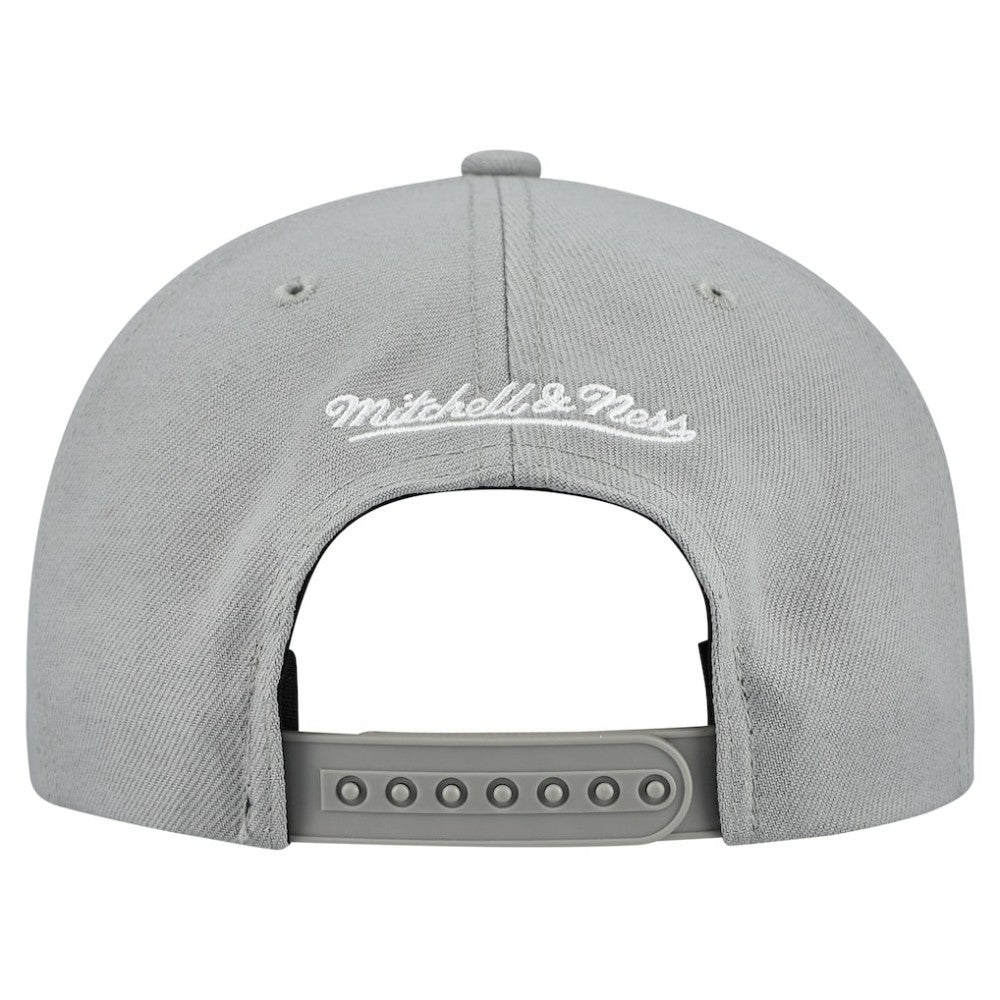 San Francisco Giants Cooperstown Collection Basic Flip Snapback Hat Gray | Mitchell & Ness