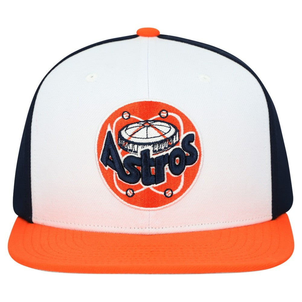 Houston Astros Cooperstown Collection Basic Flip Snapback Hat White | Mitchell & Ness