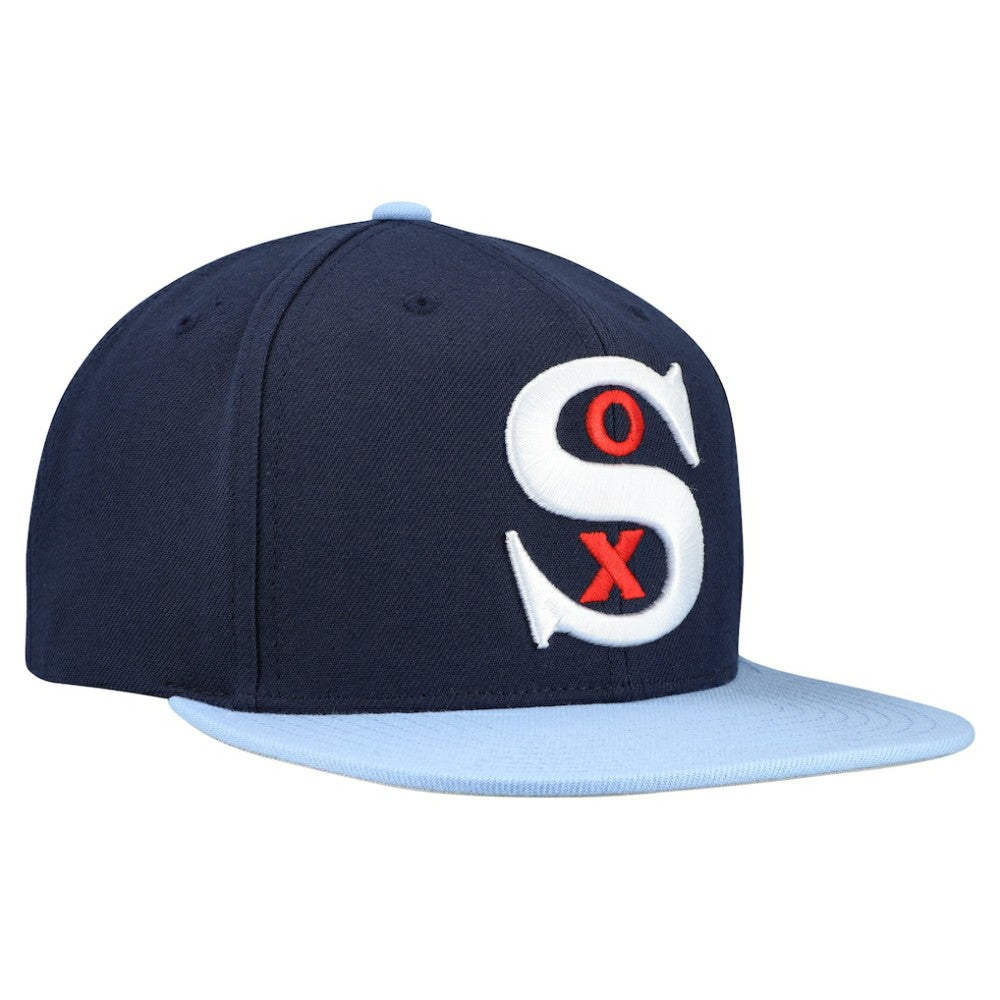 Chicago White Sox Cooperstown Collection Basic Flip Snapback Hat Navy | Mitchell & Ness