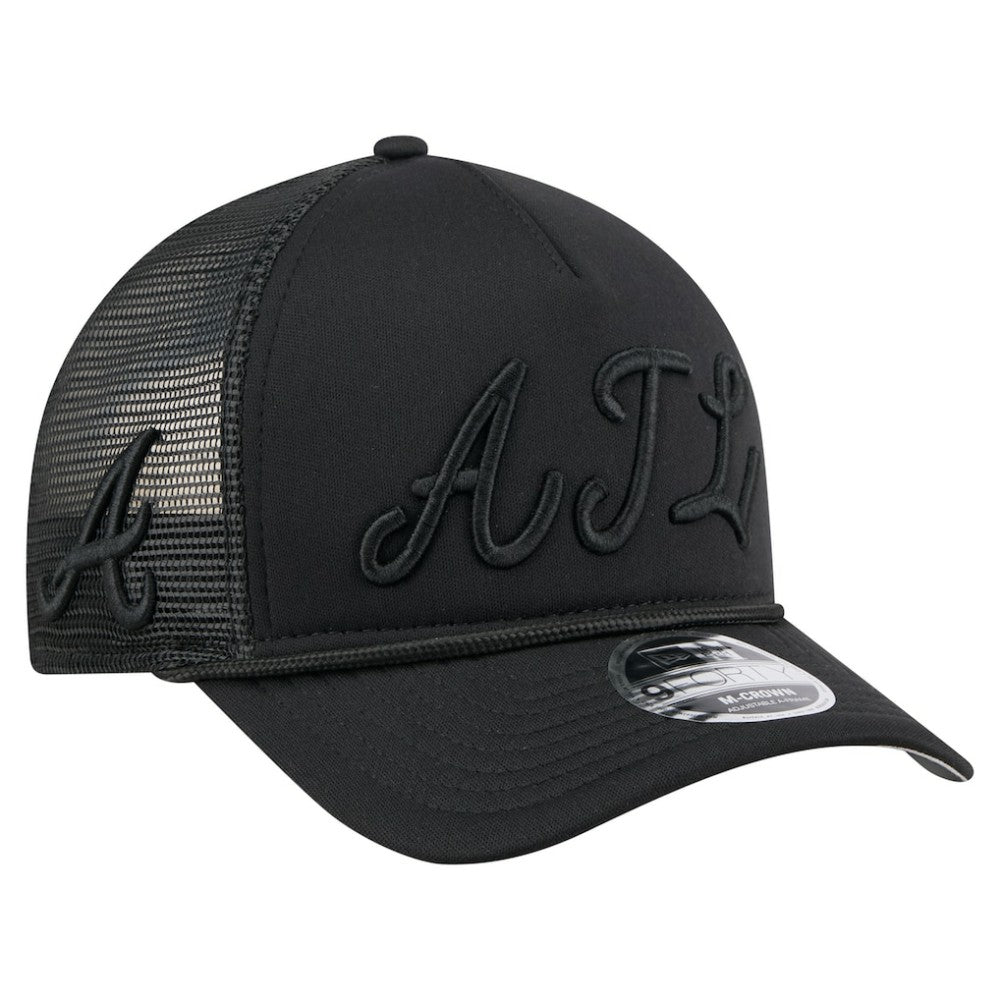Atlanta Braves City Initial 9FORTY A-Frame M-Crown Adjustable Trucker Hat Black | New Era