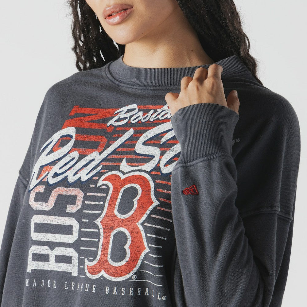 Boston Red Sox Women's Boxy Mineral Wash Dolmen Sleeve Cropped Sweatshirt Navy | New Era