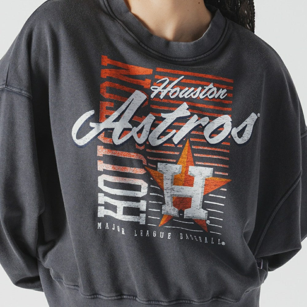 Houston Astros Women's Boxy Mineral Wash Dolmen Sleeve Cropped Sweatshirt Navy | New Era