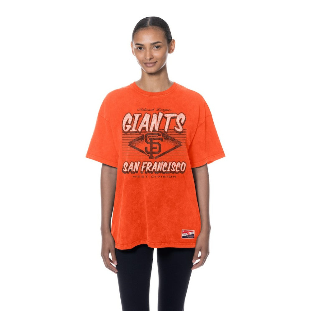 San Francisco Giants Women's Mineral Wash Oversized T-Shirt Orange | New Era