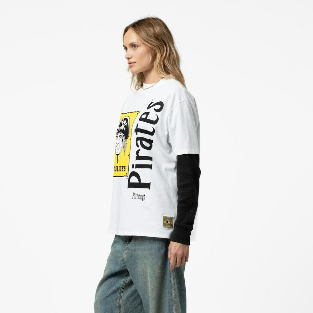 Pittsburgh Pirates Women's Cooperstown Collection Boyfriend T-Shirt White | Mitchell & Ness