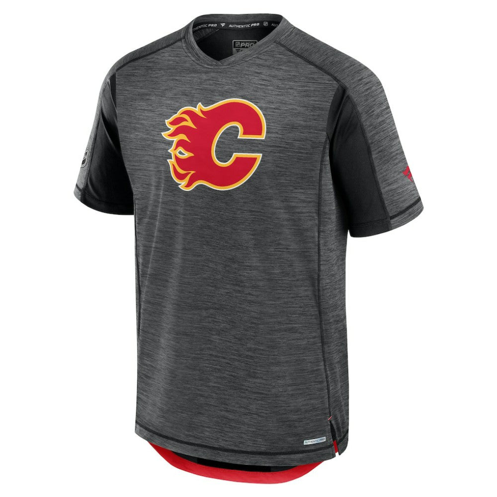 Calgary Flames Fanatics Authentic Pro Rink Performance T-Shirt Heather Charcoal