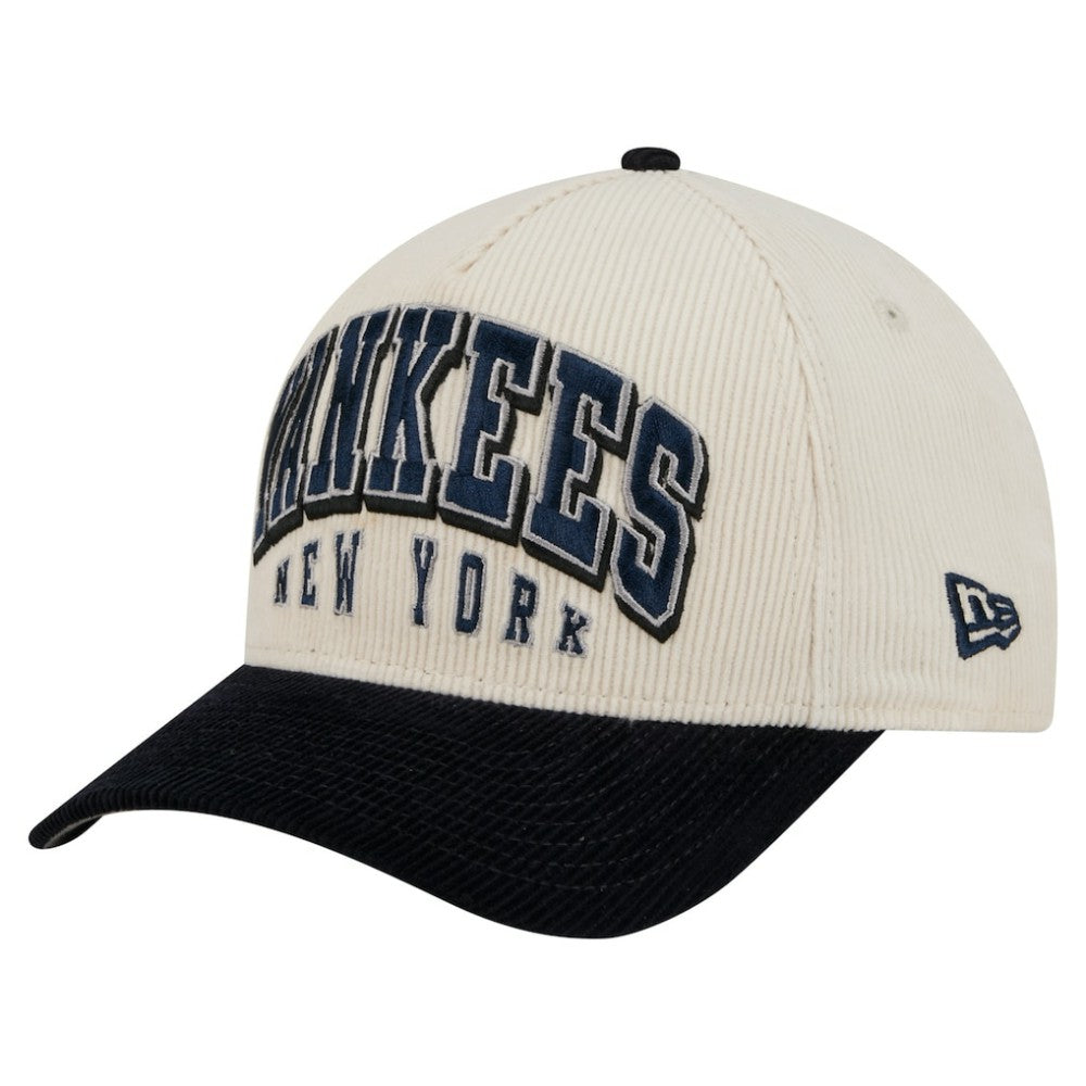 New York Yankees Sided Corduroy 9FORTY A-Frame Adjustable Hat Cream/Navy | New Era