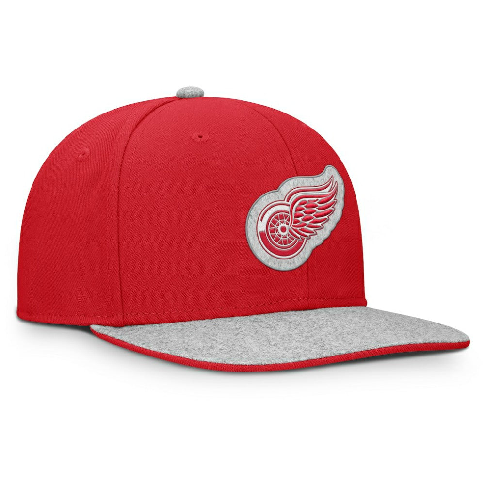 Detroit Red Wings Fanatics Fundamentals Loden Snapback Hat Red