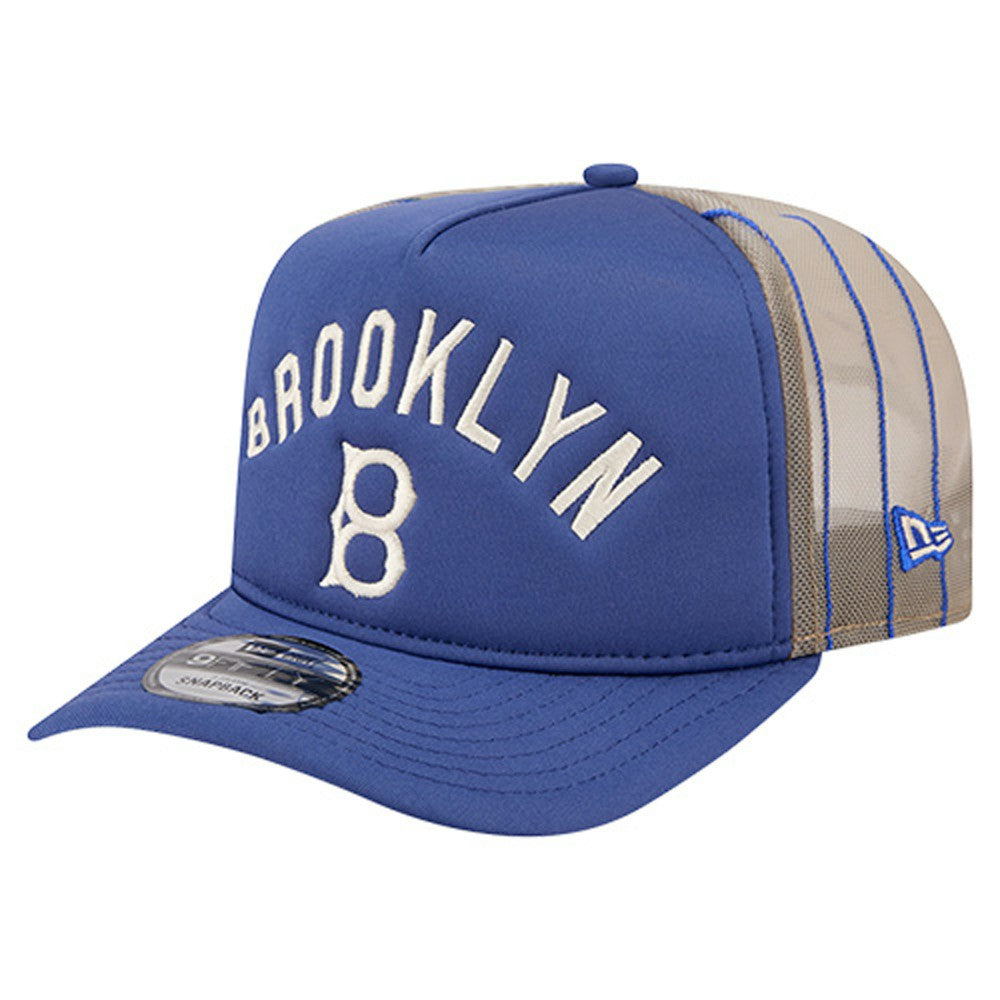 Los Angeles Dodgers Vintage Arched Foam Front 9FIFTY A-Frame Adjustable Trucker Hat Royal | New Era