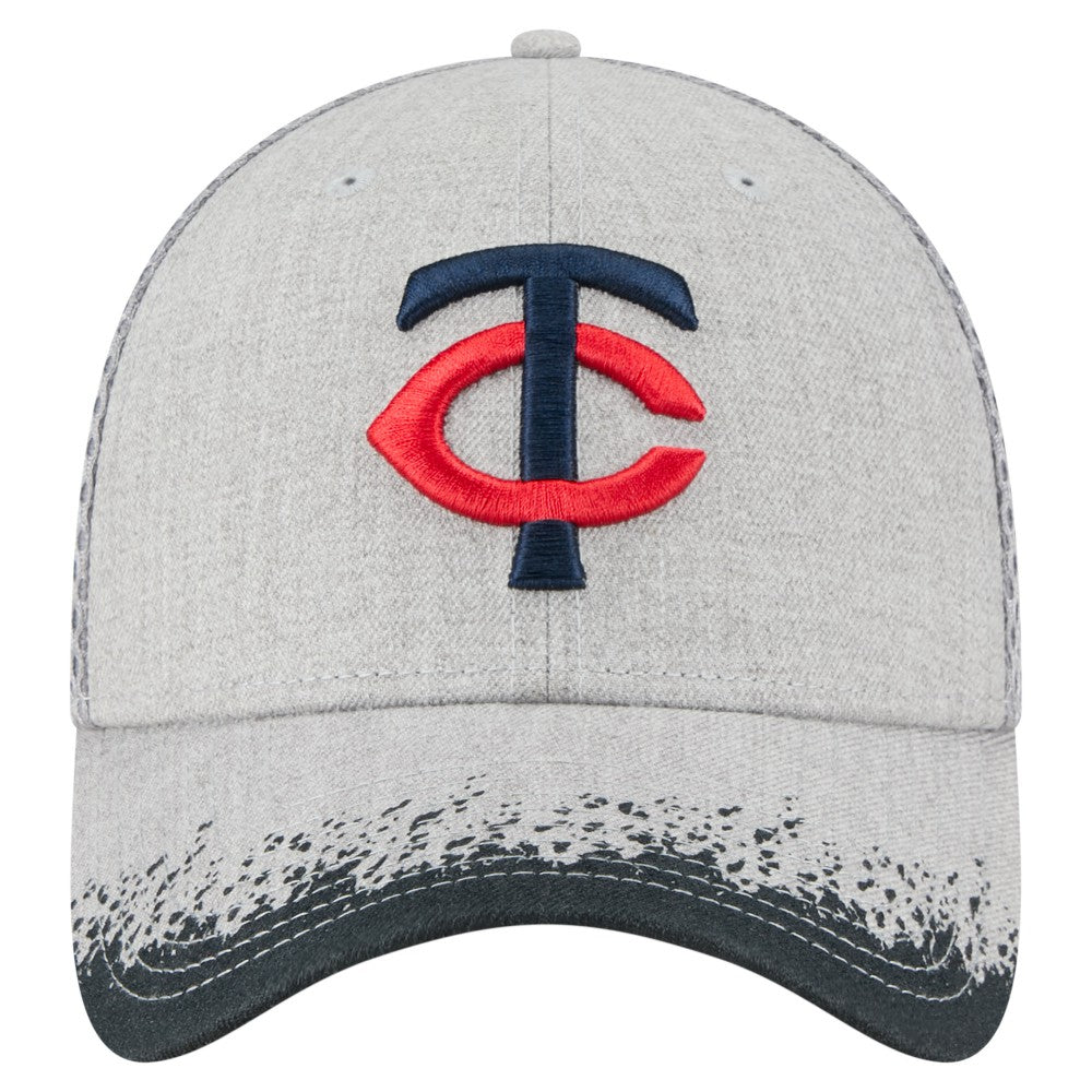 Minnesota Twins Visor Paint Splatter 39THIRTY Flex Hat Gray | New Era