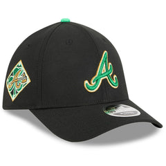 Atlanta Braves 2026 St. Patrick's Day 39THIRTY Flex Hat Black | New Era