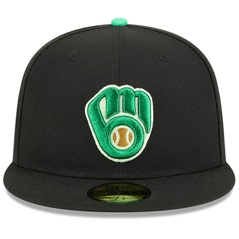 Milwaukee Brewers 2026 St. Patrick's Day 59FIFTY Fitted Hat Black | New Era