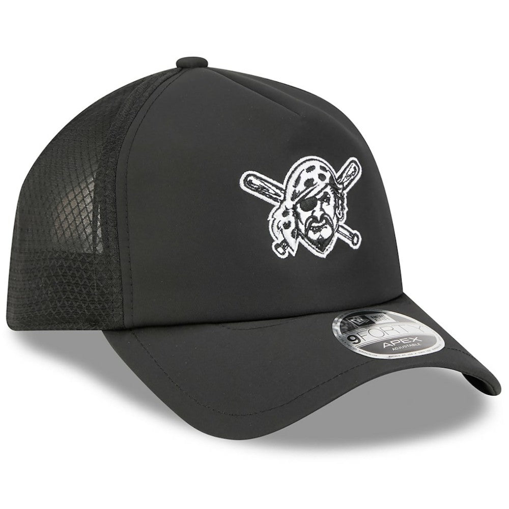 Pittsburgh Pirates 2026 Batting Practice Alternate Apex 9FORTY Adjustable Hat Black | New Era