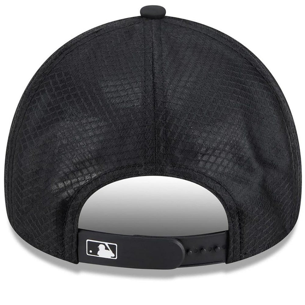 Pittsburgh Pirates 2026 Batting Practice Alternate Apex 9FORTY Adjustable Hat Black | New Era