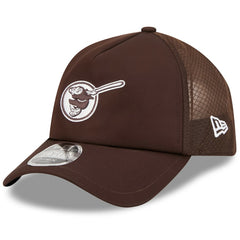 San Diego Padres 2026 Batting Practice Alternate Apex 9FORTY Adjustable Hat Brown | New Era