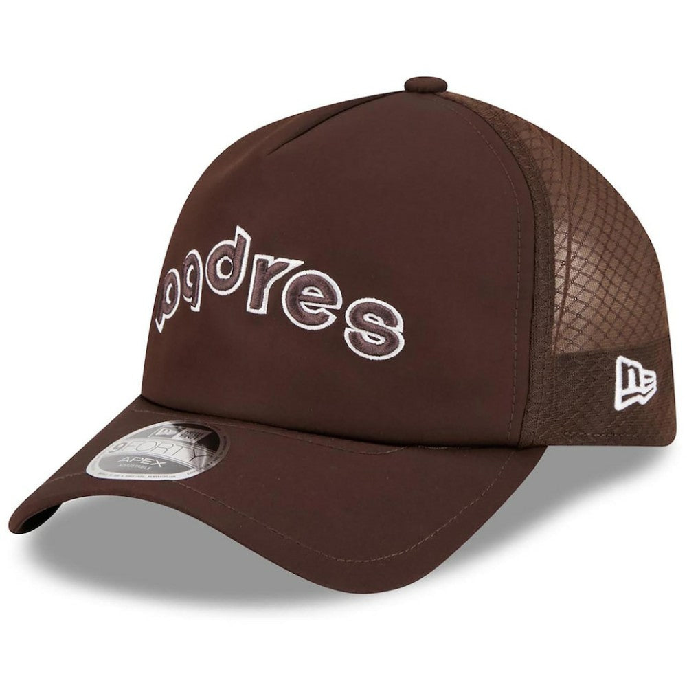 San Diego Padres 2026 Batting Practice Alternate Apex 9FORTY Adjustable Hat Brown | New Era