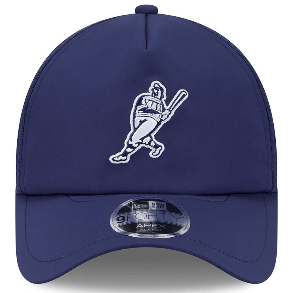 Milwaukee Brewers 2026 Batting Practice Alternate Apex 9FORTY Adjustable Hat Navy | New Era