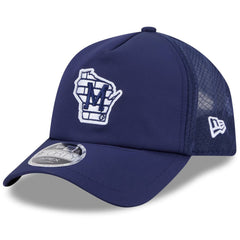 Milwaukee Brewers 2026 Batting Practice Alternate Apex 9FORTY Adjustable Hat Navy | New Era